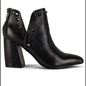 Steve Madden Gloria Booties
